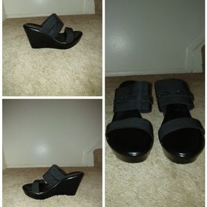 Black sandal heel wedges
